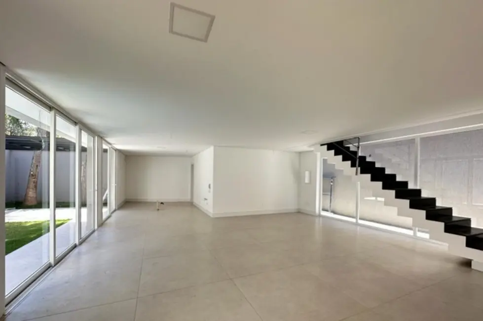 Foto 6 de Casa com 3 quartos à venda, 472m2 em Jardim dos Estados, São Paulo - SP