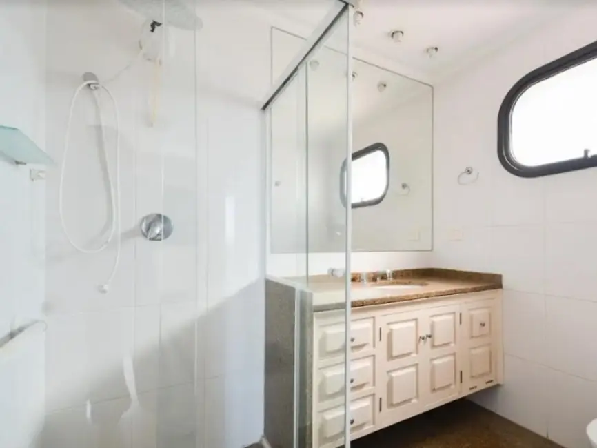 Apartamento com 3 quartos à venda, 195m2 em Aclimação, São Paulo - SP - imagem 9 Foto 9 de Apartamento com 3 quartos à venda, 195m2 em Aclimação, São Paulo - SP