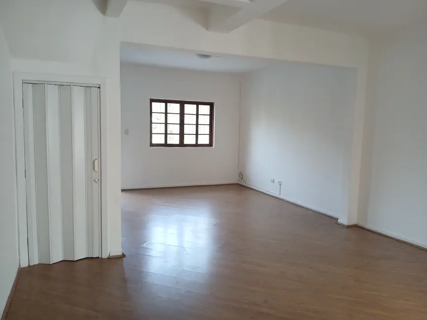 Casa com 2 quartos para alugar, 208m2 em Aclimação, São Paulo - SP - imagem 5 Foto 5 de Casa com 2 quartos para alugar, 208m2 em Aclimação, São Paulo - SP