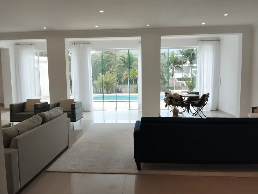 Casa com 5 quartos à venda, 723m2 em Balneario Praia do Perequê, Guaruja - SP - imagem 1 Foto 1 de Casa com 5 quartos à venda, 723m2 em Balneario Praia do Perequê, Guaruja - SP