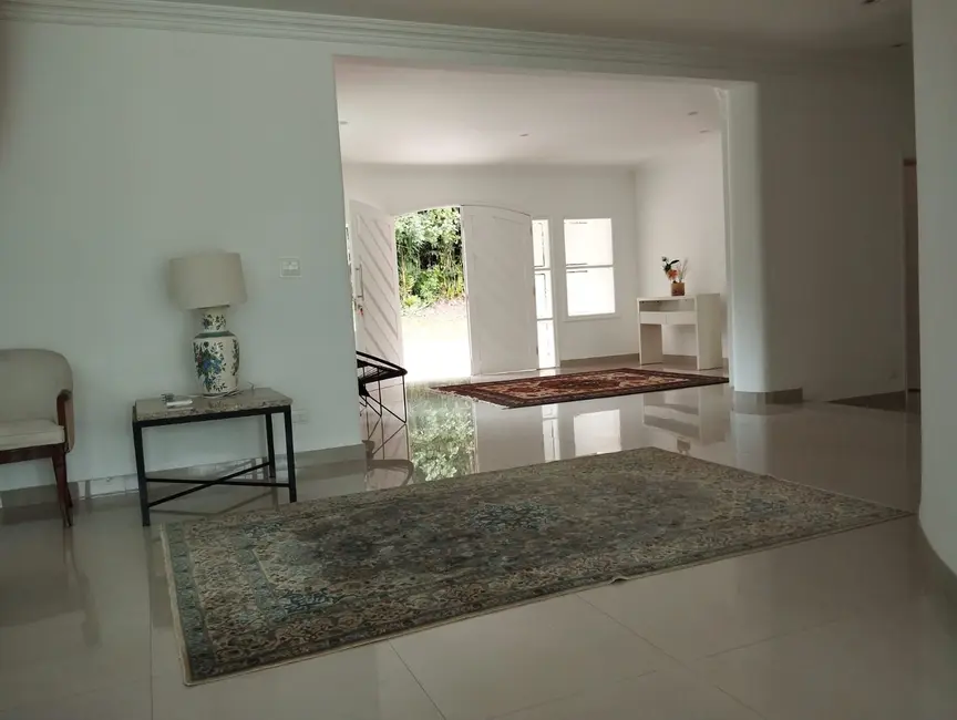 Casa com 5 quartos à venda, 723m2 em Balneario Praia do Perequê, Guaruja - SP - imagem 3 Foto 3 de Casa com 5 quartos à venda, 723m2 em Balneario Praia do Perequê, Guaruja - SP