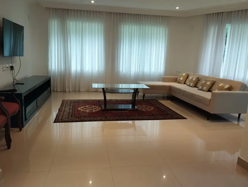 Casa com 5 quartos à venda, 723m2 em Balneario Praia do Perequê, Guaruja - SP - imagem 7 Foto 7 de Casa com 5 quartos à venda, 723m2 em Balneario Praia do Perequê, Guaruja - SP