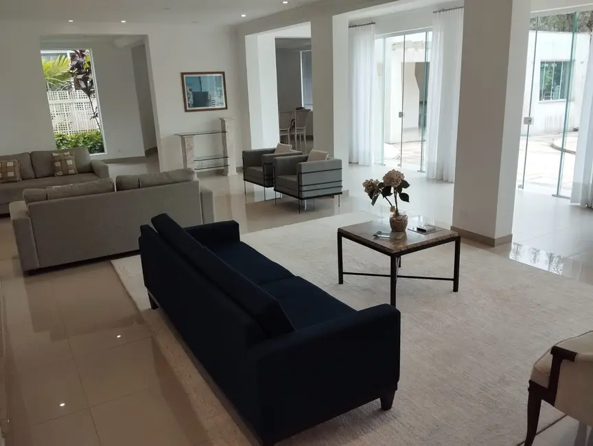 Casa com 5 quartos à venda, 723m2 em Balneario Praia do Perequê, Guaruja - SP - imagem 4 Foto 4 de Casa com 5 quartos à venda, 723m2 em Balneario Praia do Perequê, Guaruja - SP