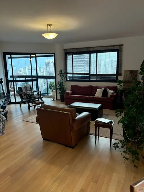 Apartamento com 3 quartos para alugar, 178m2 em Perdizes, São Paulo - SP - imagem 4 Foto 4 de Apartamento com 3 quartos para alugar, 178m2 em Perdizes, São Paulo - SP