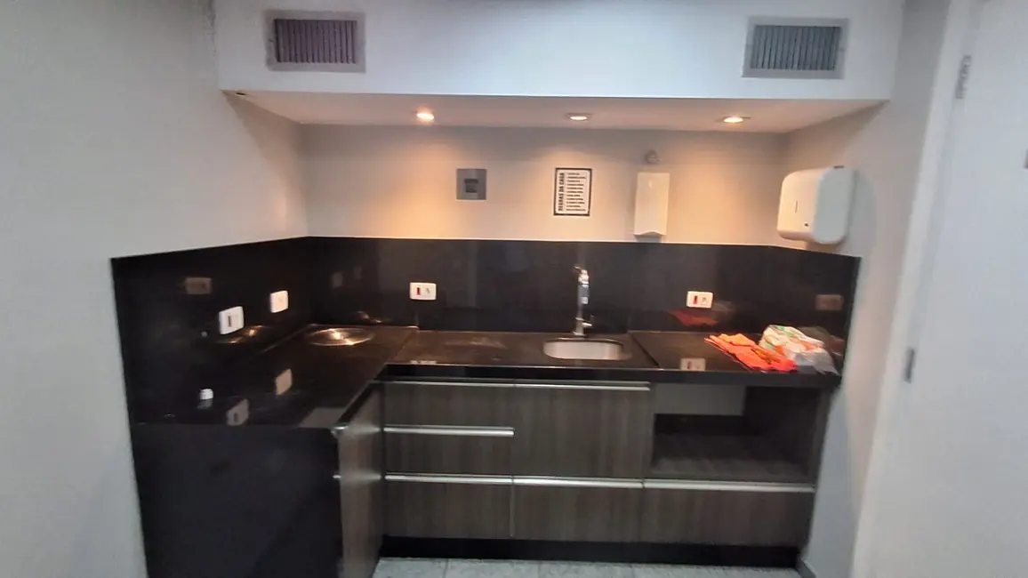 Sala Comercial à venda e para alugar, 182m2 em Jardim Paulistano, São Paulo - SP - imagem 8 Foto 8 de Sala Comercial à venda e para alugar, 182m2 em Jardim Paulistano, São Paulo - SP