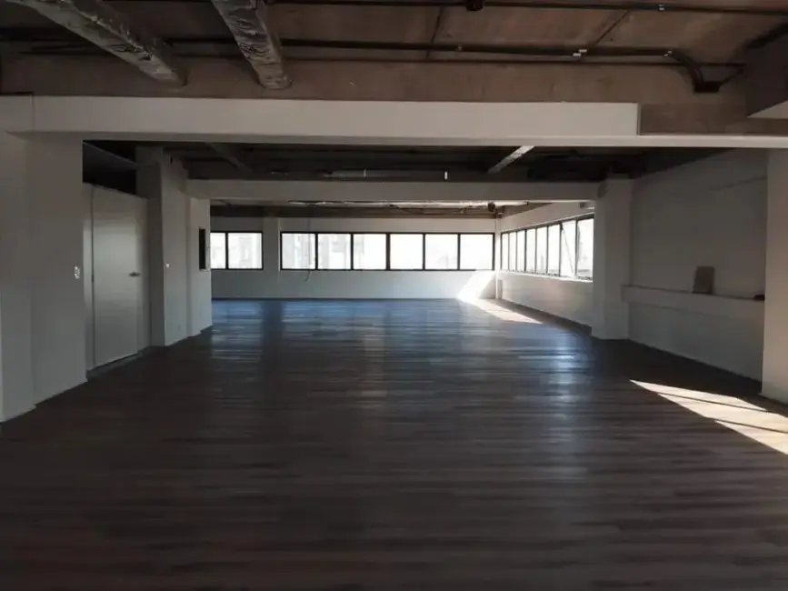 Sala Comercial para alugar, 356m2 em Água Branca, São Paulo - SP - imagem 7 Foto 7 de Sala Comercial para alugar, 356m2 em Água Branca, São Paulo - SP