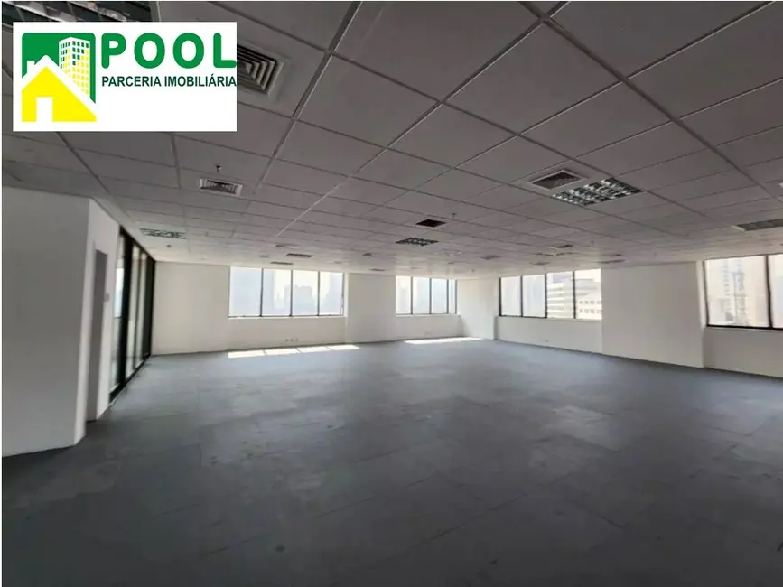 Sala Comercial para alugar, 297m2 em Parque Industrial Tomas Edson, São Paulo - SP - imagem 3 Foto 3 de Sala Comercial para alugar, 297m2 em Parque Industrial Tomas Edson, São Paulo - SP