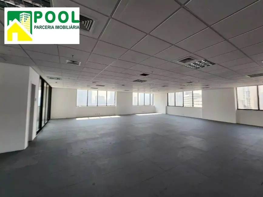 Sala Comercial para alugar, 297m2 em Parque Industrial Tomas Edson, São Paulo - SP - imagem 2 Foto 2 de Sala Comercial para alugar, 297m2 em Parque Industrial Tomas Edson, São Paulo - SP
