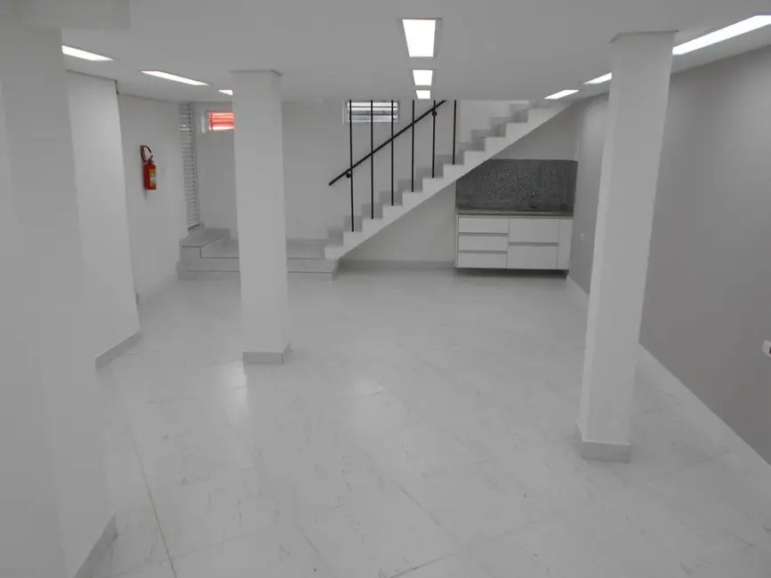 Foto 2 de Armazém / Galpão para alugar, 110m2 em Cambuci, São Paulo - SP