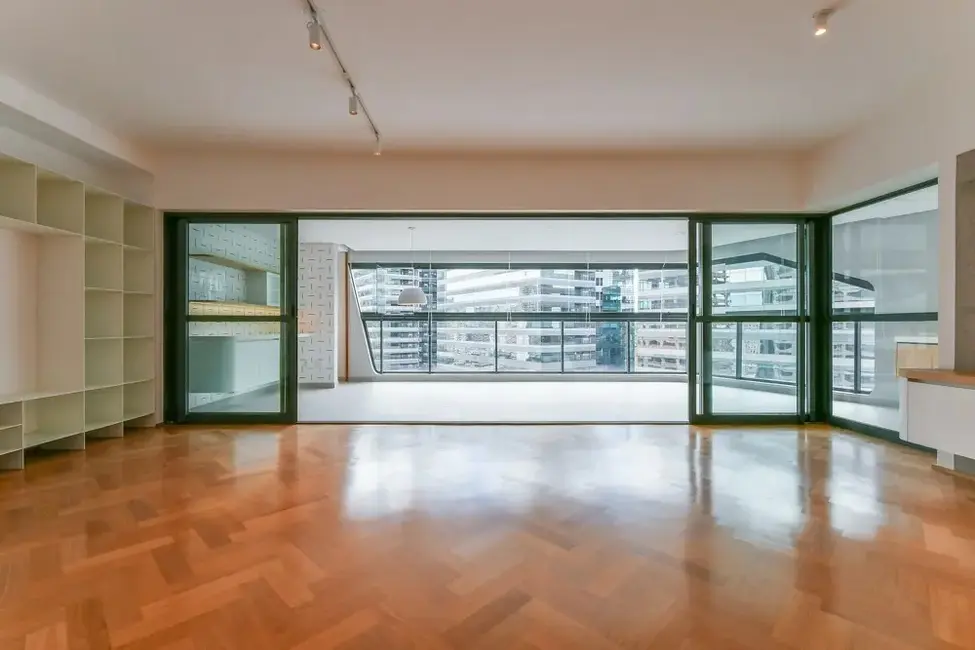 Apartamento com 3 quartos à venda, 196m2 em Chácara Santo Antônio (Zona Sul), São Paulo - SP - imagem 2 Foto 2 de Apartamento com 3 quartos à venda, 196m2 em Chácara Santo Antônio (Zona Sul), São Paulo - SP