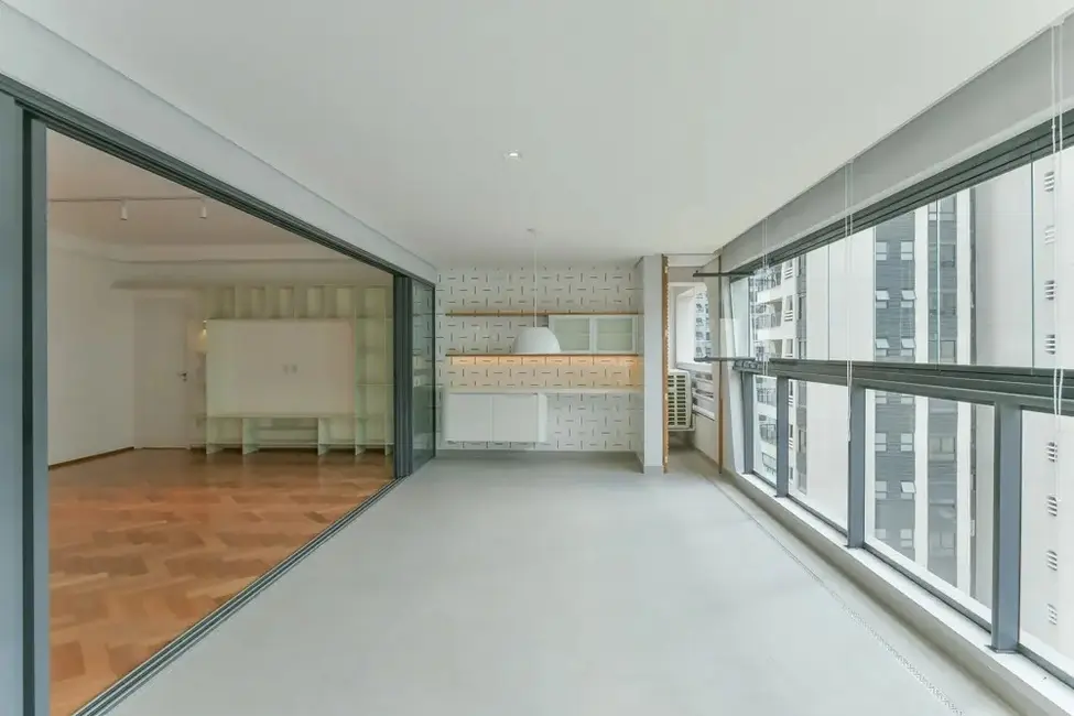 Apartamento com 3 quartos à venda, 196m2 em Chácara Santo Antônio (Zona Sul), São Paulo - SP - imagem 9 Foto 9 de Apartamento com 3 quartos à venda, 196m2 em Chácara Santo Antônio (Zona Sul), São Paulo - SP