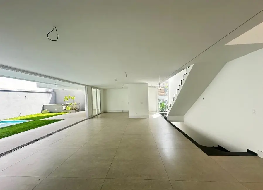 Foto 4 de Casa com 4 quartos à venda, 450m2 em Campo Belo, São Paulo - SP