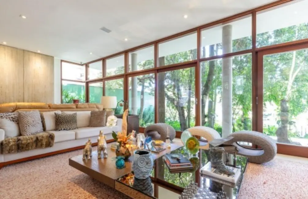 Foto 1 de Casa com 5 quartos à venda, 650m2 em Jardim dos Estados, São Paulo - SP