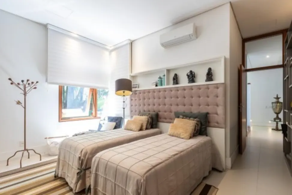 Foto 9 de Casa com 5 quartos à venda, 650m2 em Jardim dos Estados, São Paulo - SP