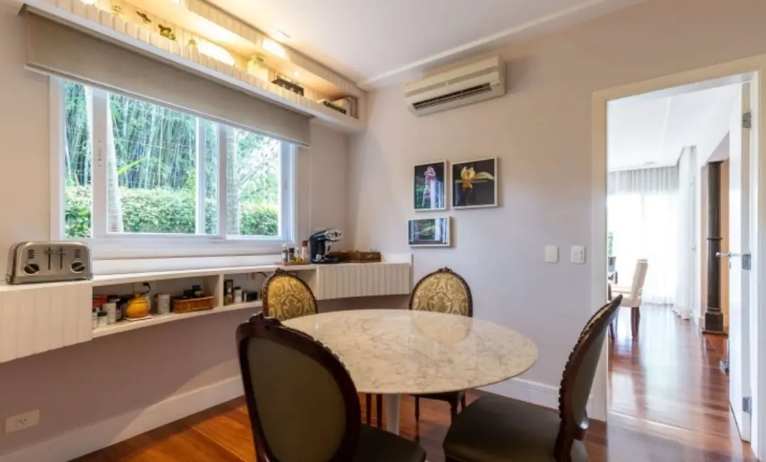 Foto 9 de Casa com 4 quartos à venda, 712m2 em Jardim Petrópolis, São Paulo - SP