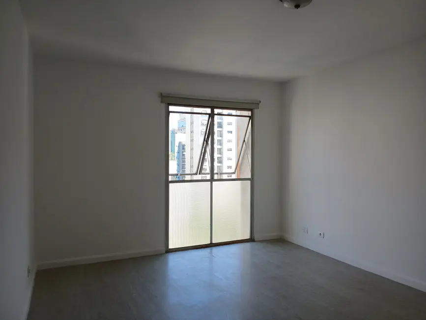 Foto 2 de Apartamento com 2 quartos para alugar, 70m2 em Vila Olímpia, São Paulo - SP