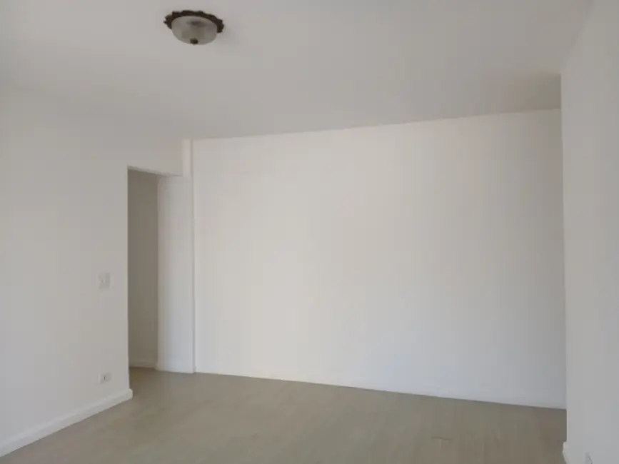 Foto 3 de Apartamento com 2 quartos para alugar, 70m2 em Vila Olímpia, São Paulo - SP