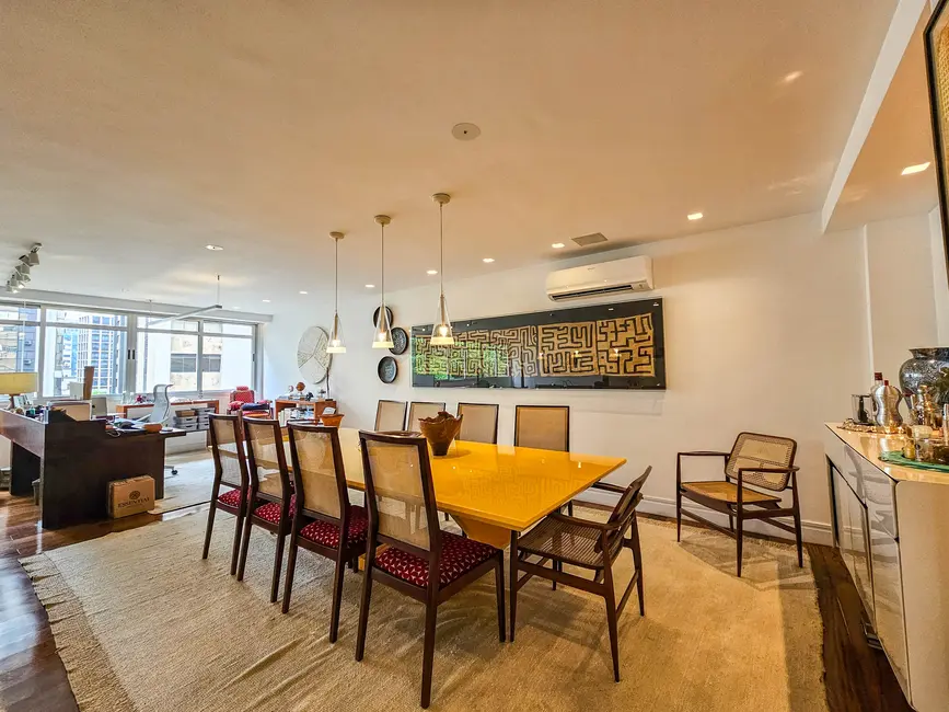 Apartamento com 4 quartos à venda, 226m2 em Jardim Europa, São Paulo - SP - imagem 5 Foto 5 de Apartamento com 4 quartos à venda, 226m2 em Jardim Europa, São Paulo - SP