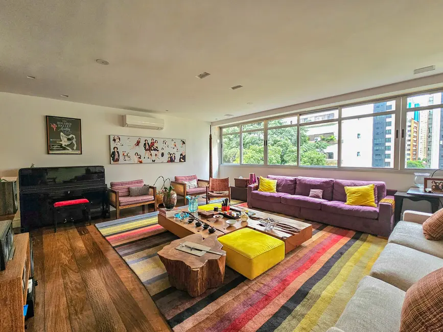 Apartamento com 4 quartos à venda, 226m2 em Jardim Europa, São Paulo - SP - imagem 2 Foto 2 de Apartamento com 4 quartos à venda, 226m2 em Jardim Europa, São Paulo - SP