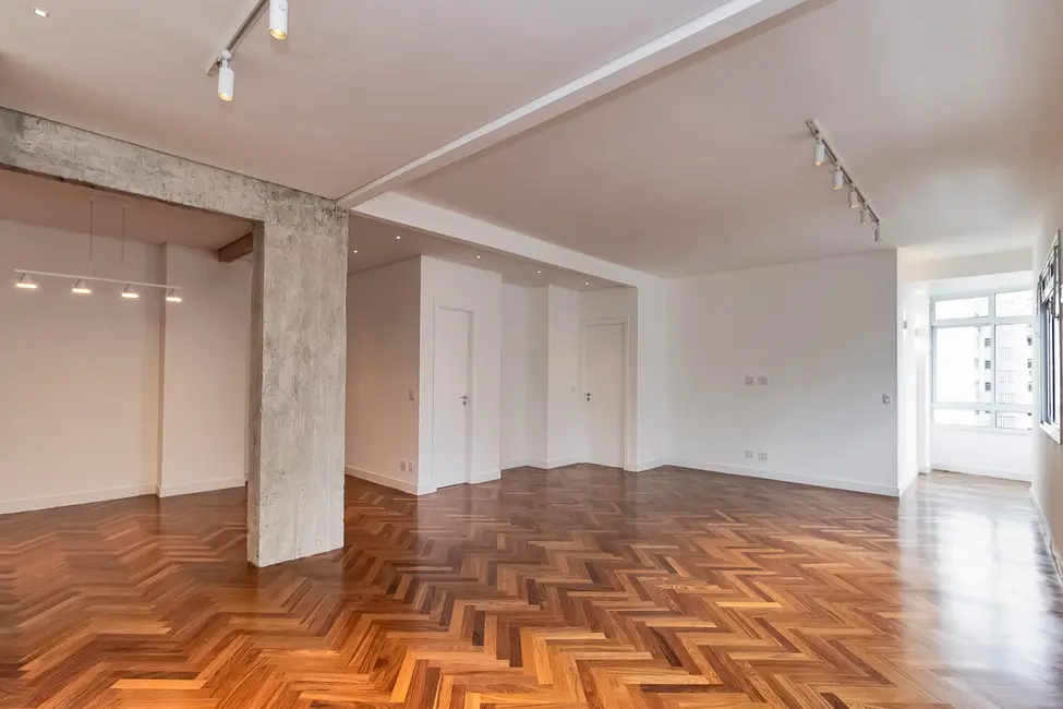 Apartamento com 3 quartos à venda, 230m2 em Higienópolis, São Paulo - SP - imagem 3 Foto 3 de Apartamento com 3 quartos à venda, 230m2 em Higienópolis, São Paulo - SP