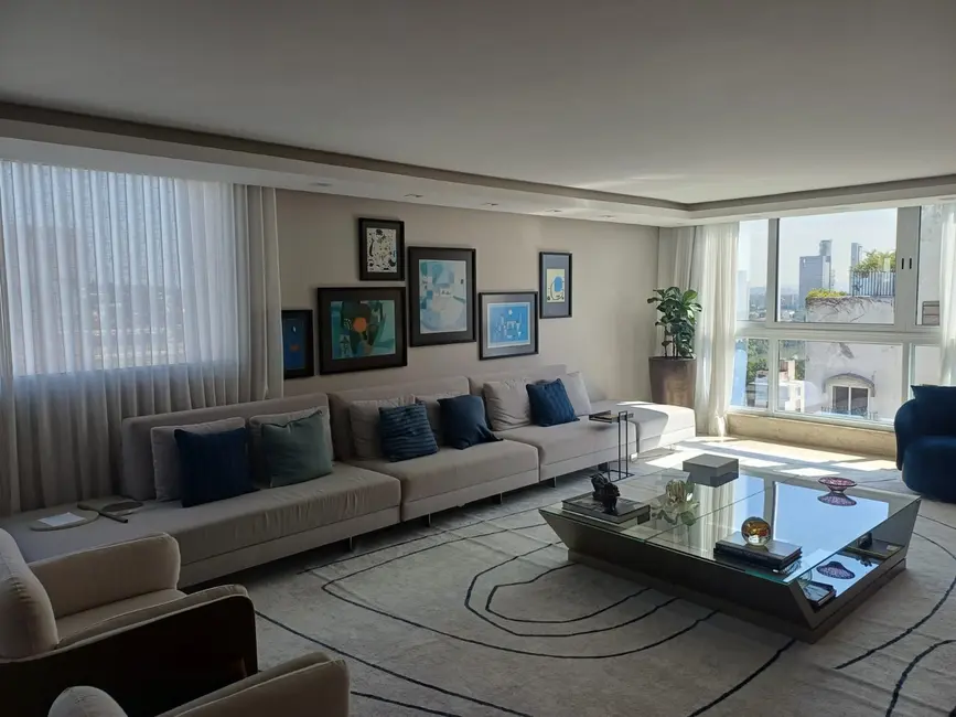 Apartamento com 3 quartos para alugar, 330m2 em Jardim Europa, São Paulo - SP - imagem 9 Foto 9 de Apartamento com 3 quartos para alugar, 330m2 em Jardim Europa, São Paulo - SP