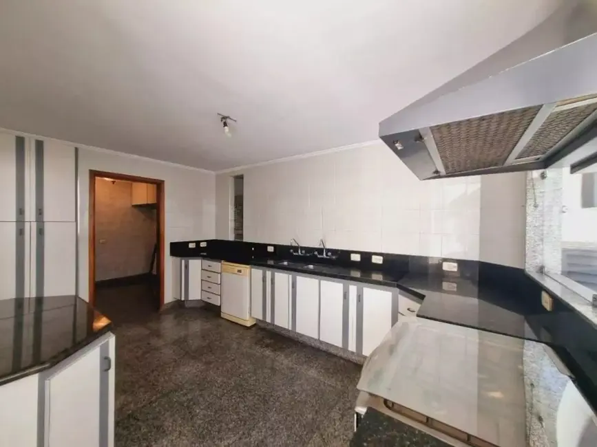 Casa com 4 quartos à venda e para alugar, 793m2 em Interlagos, São Paulo - SP - imagem 8 Foto 8 de Casa com 4 quartos à venda e para alugar, 793m2 em Interlagos, São Paulo - SP