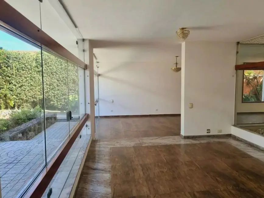 Casa com 4 quartos à venda e para alugar, 793m2 em Interlagos, São Paulo - SP - imagem 5 Foto 5 de Casa com 4 quartos à venda e para alugar, 793m2 em Interlagos, São Paulo - SP