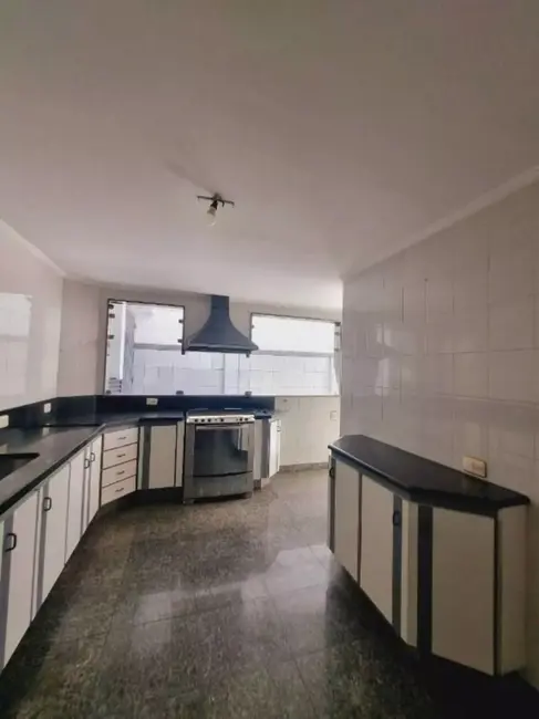 Casa com 4 quartos à venda e para alugar, 793m2 em Interlagos, São Paulo - SP - imagem 9 Foto 9 de Casa com 4 quartos à venda e para alugar, 793m2 em Interlagos, São Paulo - SP