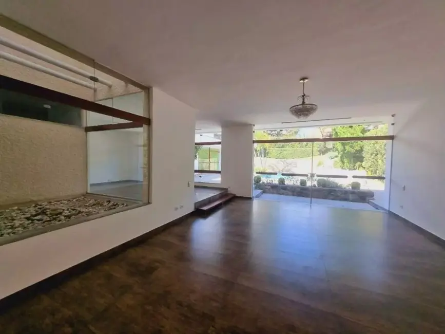 Casa com 4 quartos à venda e para alugar, 793m2 em Interlagos, São Paulo - SP - imagem 3 Foto 3 de Casa com 4 quartos à venda e para alugar, 793m2 em Interlagos, São Paulo - SP