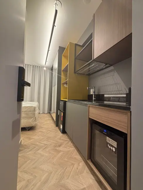 Foto 4 de Apartamento com 1 quarto para alugar, 27m2 em Cerqueira César, São Paulo - SP