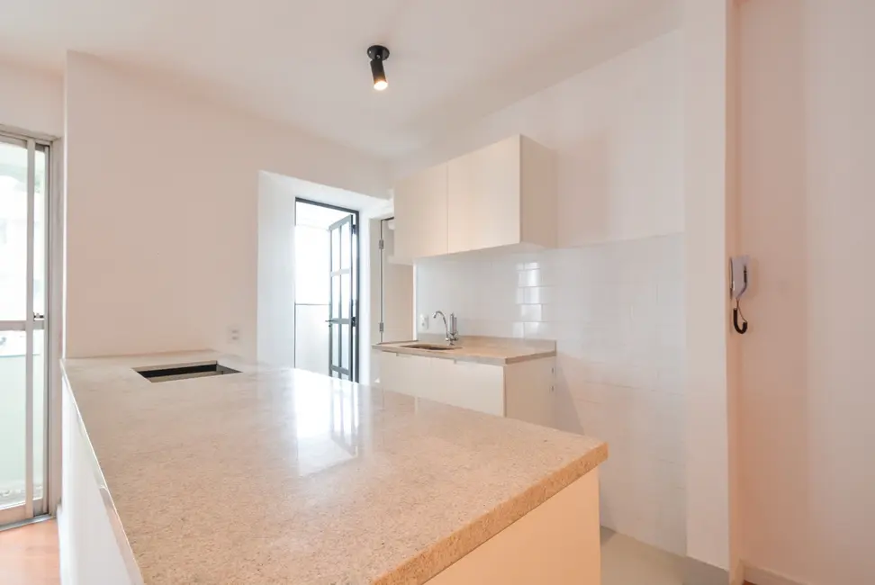 Foto 3 de Apartamento com 2 quartos à venda, 60m2 em Vila Mariana, São Paulo - SP