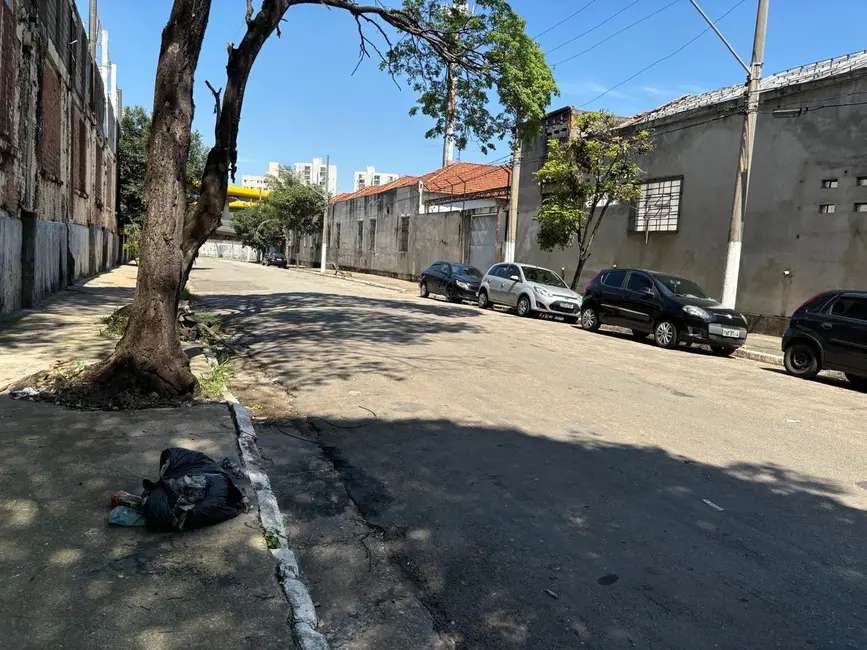 Foto 1 de Armazém / Galpão à venda, 2500m2 em Vila Independência, São Paulo - SP
