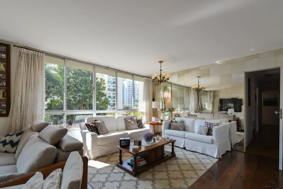Foto 1 de Apartamento com 3 quartos à venda, 154m2 em Bela Vista, São Paulo - SP