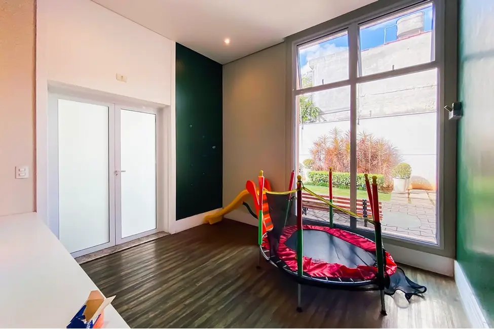 Apartamento com 2 quartos à venda, 95m2 em Aclimação, São Paulo - SP - imagem 4 Foto 4 de Apartamento com 2 quartos à venda, 95m2 em Aclimação, São Paulo - SP