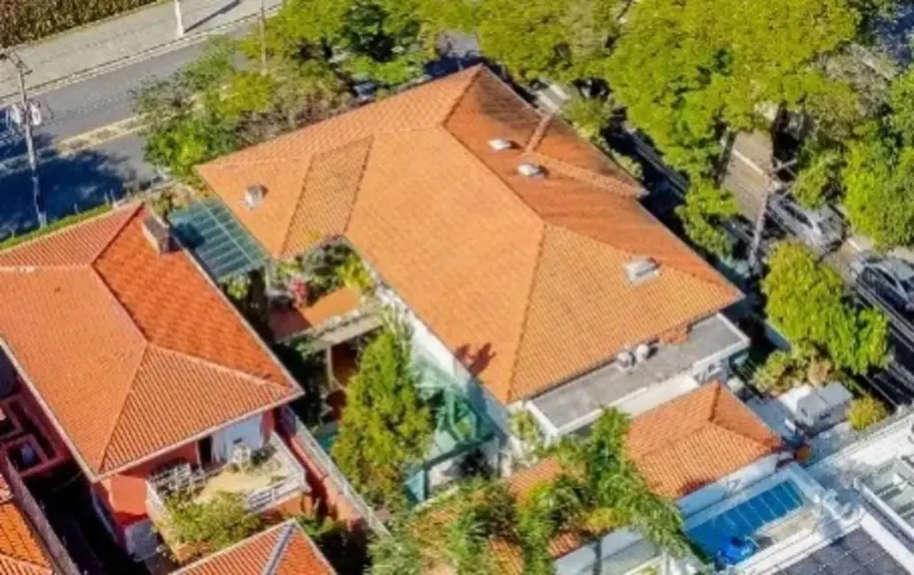 Casa com 5 quartos à venda, 572m2 em Jardim Luzitânia, São Paulo - SP - imagem 1 Foto 1 de Casa com 5 quartos à venda, 572m2 em Jardim Luzitânia, São Paulo - SP