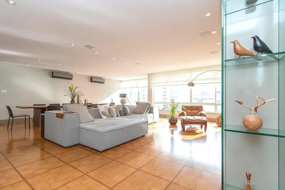 Foto 6 de Apartamento com 3 quartos para alugar, 220m2 em Higienópolis, São Paulo - SP
