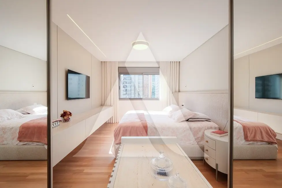 Foto 9 de Apartamento com 3 quartos para alugar, 200m2 em Vila Nova Conceição, São Paulo - SP