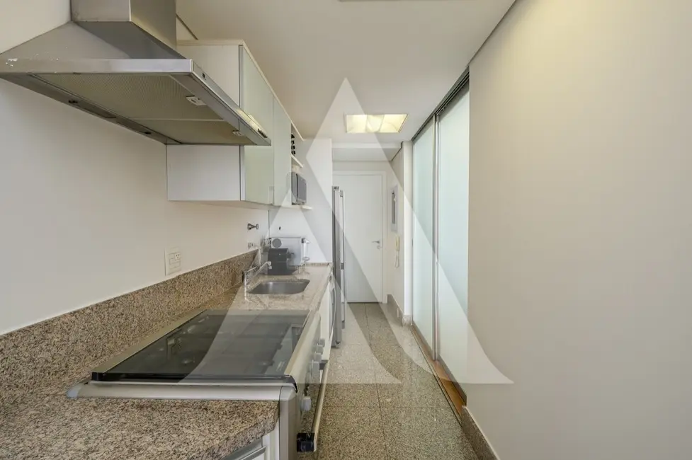 Apartamento com 2 quartos para alugar, 151m2 em Vila Nova Conceição, São Paulo - SP - imagem 9 Foto 9 de Apartamento com 2 quartos para alugar, 151m2 em Vila Nova Conceição, São Paulo - SP