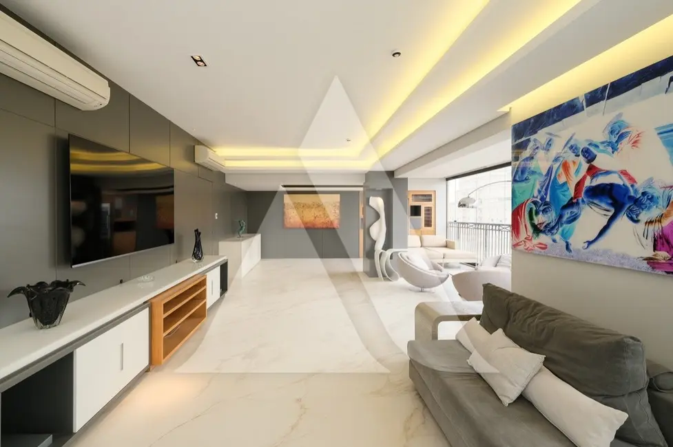 Foto 1 de Apartamento com 4 quartos para alugar, 310m2 em Vila Nova Conceição, São Paulo - SP