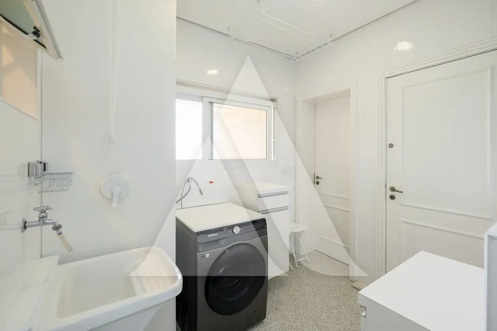 Foto 7 de Apartamento com 3 quartos para alugar, 276m2 em Vila Nova Conceição, São Paulo - SP