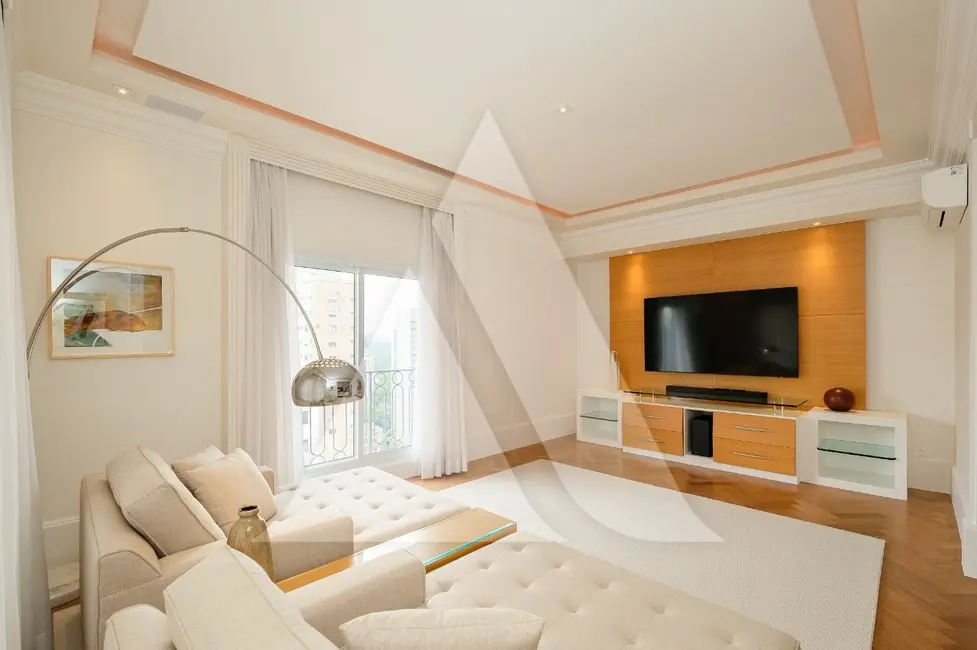 Foto 8 de Apartamento com 3 quartos para alugar, 276m2 em Vila Nova Conceição, São Paulo - SP