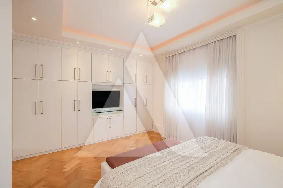 Foto 2 de Apartamento com 3 quartos para alugar, 276m2 em Vila Nova Conceição, São Paulo - SP