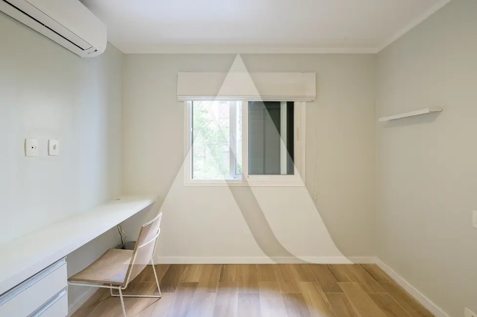 Foto 6 de Apartamento com 4 quartos para alugar, 238m2 em Moema, São Paulo - SP