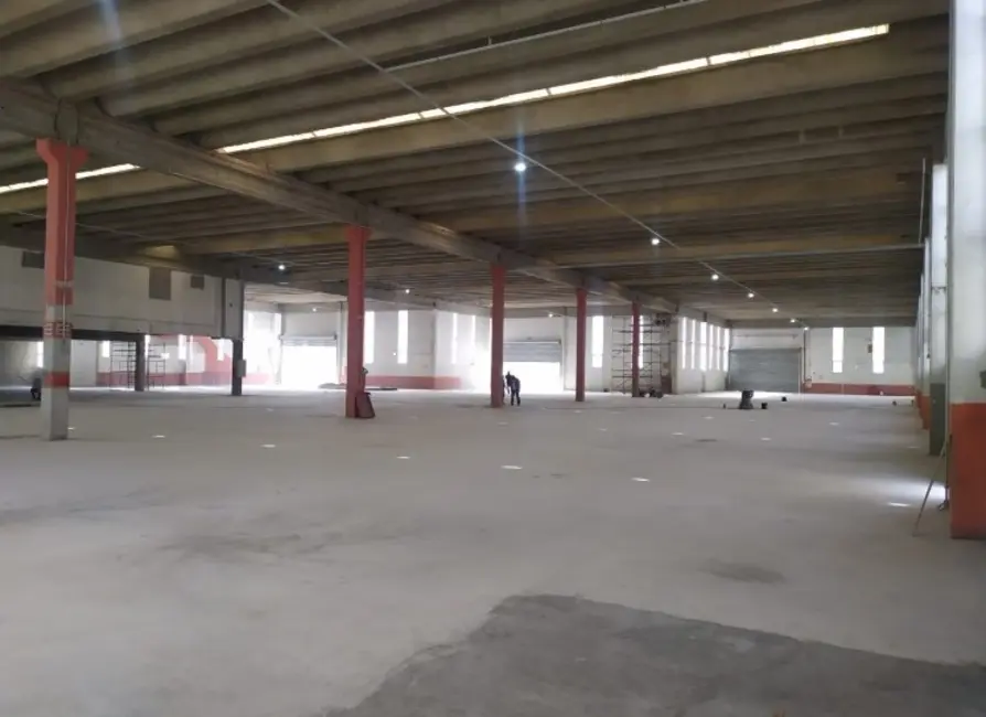 Foto 3 de Armazém / Galpão para alugar, 5000m2 em Parque Anhangüera, São Paulo - SP