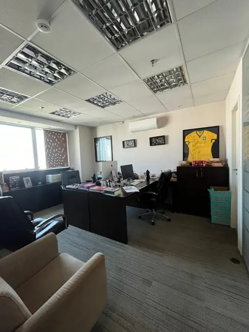 Sala Comercial à venda, 123m2 em Jardim Caboré, São Paulo - SP - imagem 4 Foto 4 de Sala Comercial à venda, 123m2 em Jardim Caboré, São Paulo - SP
