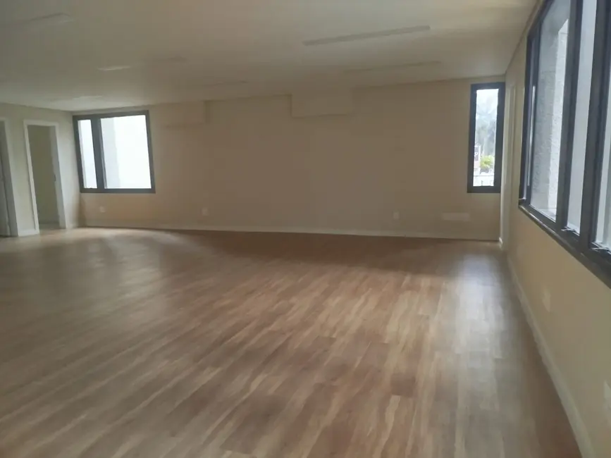 Sala Comercial à venda, 100m2 em Cidade Monções, São Paulo - SP - imagem 4 Foto 4 de Sala Comercial à venda, 100m2 em Cidade Monções, São Paulo - SP