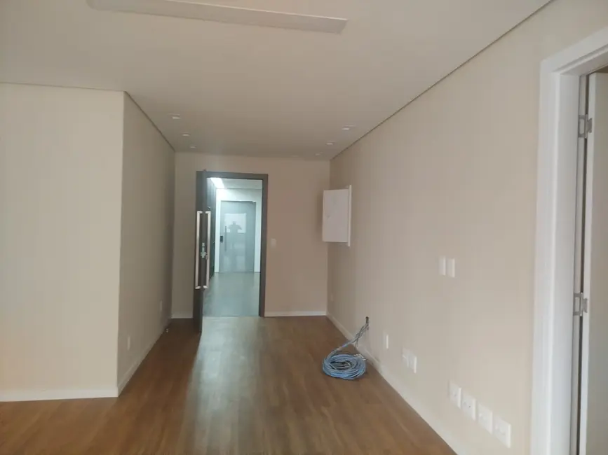 Sala Comercial à venda, 100m2 em Cidade Monções, São Paulo - SP - imagem 6 Foto 6 de Sala Comercial à venda, 100m2 em Cidade Monções, São Paulo - SP