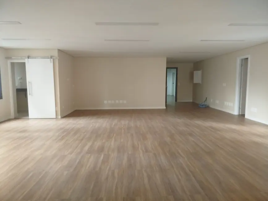 Sala Comercial à venda, 100m2 em Cidade Monções, São Paulo - SP - imagem 1 Foto 1 de Sala Comercial à venda, 100m2 em Cidade Monções, São Paulo - SP