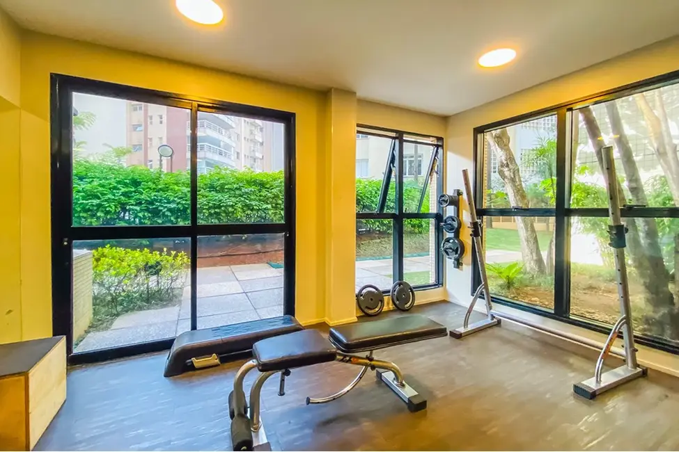 Foto 9 de Apartamento com 5 quartos à venda, 190m2 em Itaim Bibi, São Paulo - SP