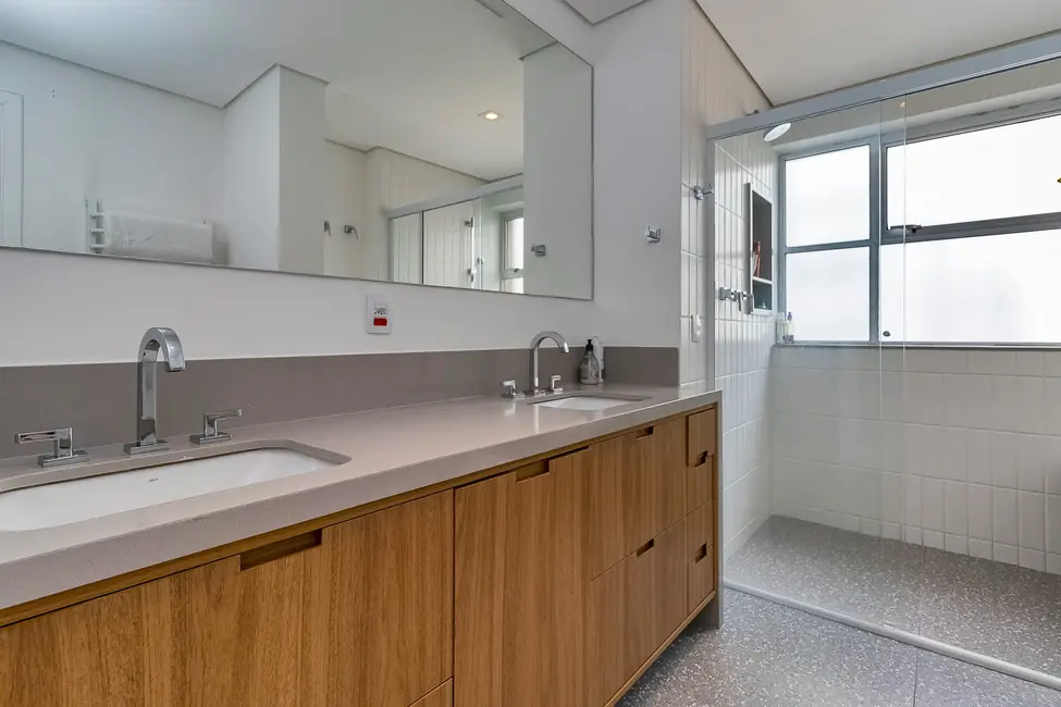 Apartamento com 3 quartos à venda, 270m2 em Higienópolis, São Paulo - SP - imagem 2 Foto 2 de Apartamento com 3 quartos à venda, 270m2 em Higienópolis, São Paulo - SP
